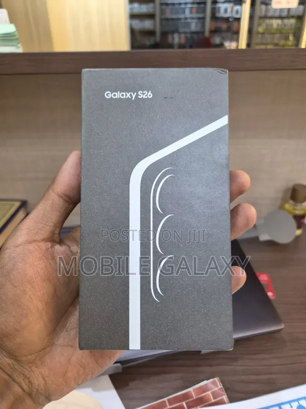 New Samsung Galaxy S26 256GB - 1