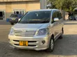 Toyota Noah 2006 Nyeupe - 2