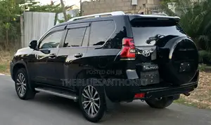 Toyota Land Cruiser Prado TZG 2021 - Nyeusi