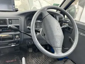 Toyota Lite-Ace Truck 1997 Blue