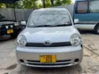 Toyota Sienta 2005 Silver - 1