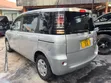 Toyota Sienta 2005 Silver - 3