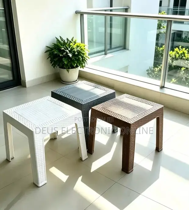 Table-Top, OG Plastic - 1
