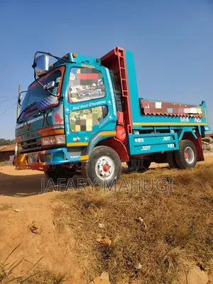 Mitsubishi Fighter Dump Truck