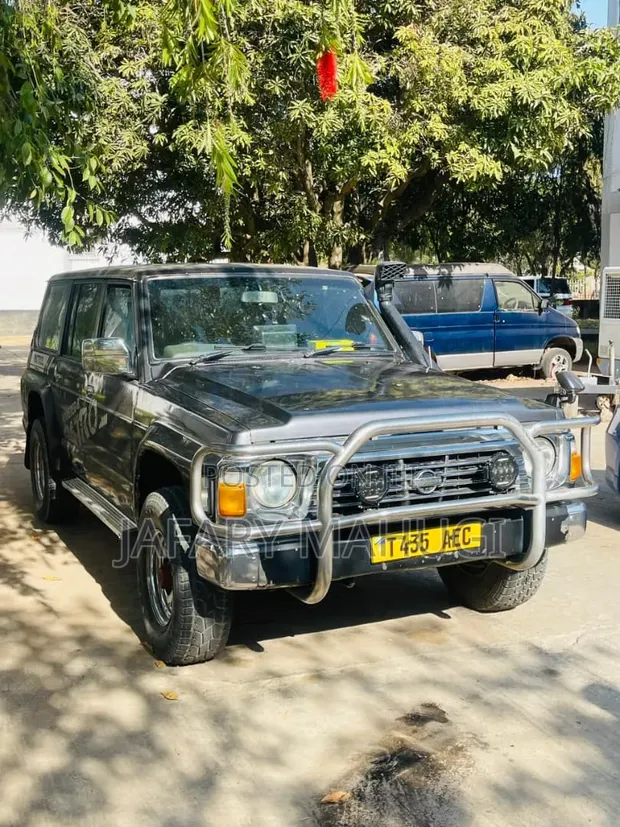 Nissan Patrol 1999 TD42 Diesel - 1
