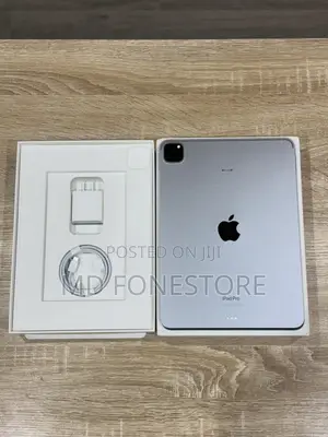 iPad Pro 11" Mpya (2022) 512GB Nyeupe