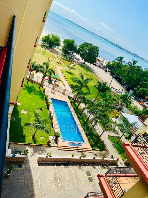 Ghorofa ya Vyumba 3 vya Kulala, Imejengwa Samani, Kahwa Real Estate, Mikocheni - Kwa Kodi - 1