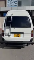 Toyota HiAce 2002 - White - 4