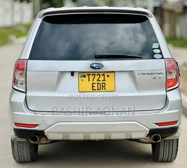 Subaru Forester XT 2010 Silver - 1