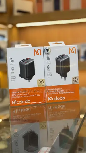McDodo FreeGo 65cm Retractable GaN Fast Charger