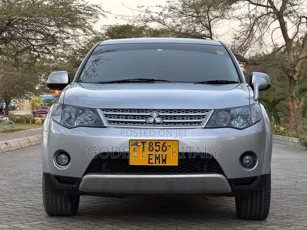 Mitsubishi Outlander 2.4 SE 2006 Silver - 1