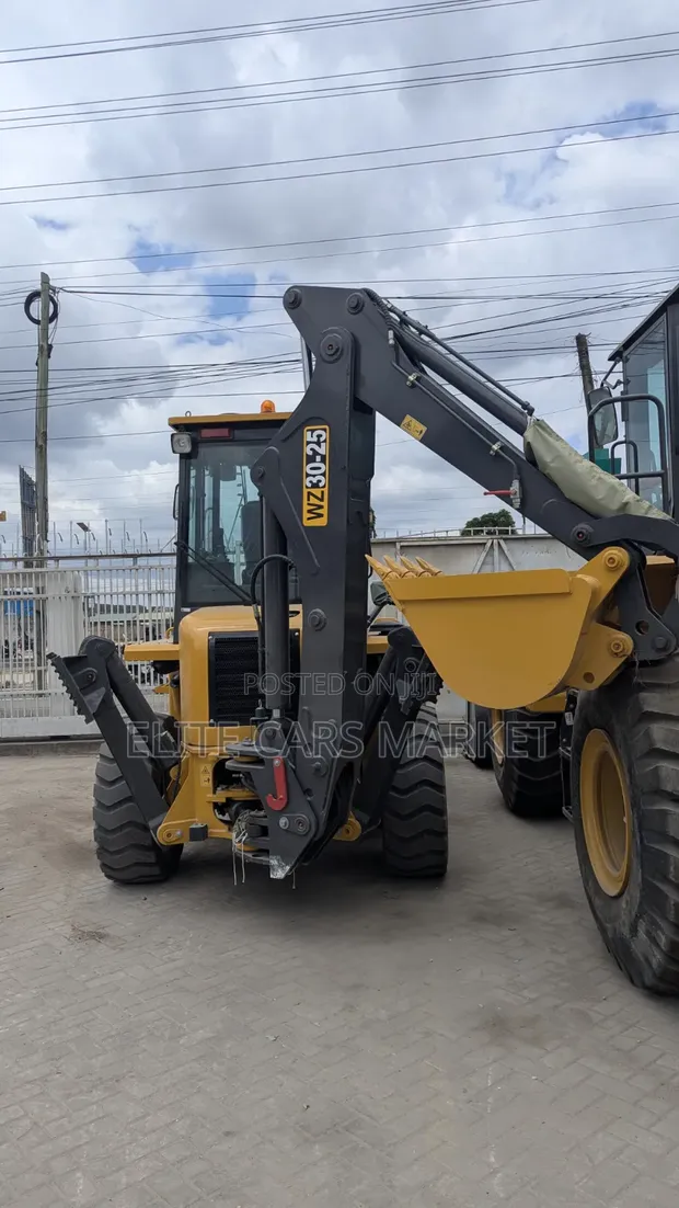 XCMG WZ30-25 Backhoe Loader - 1