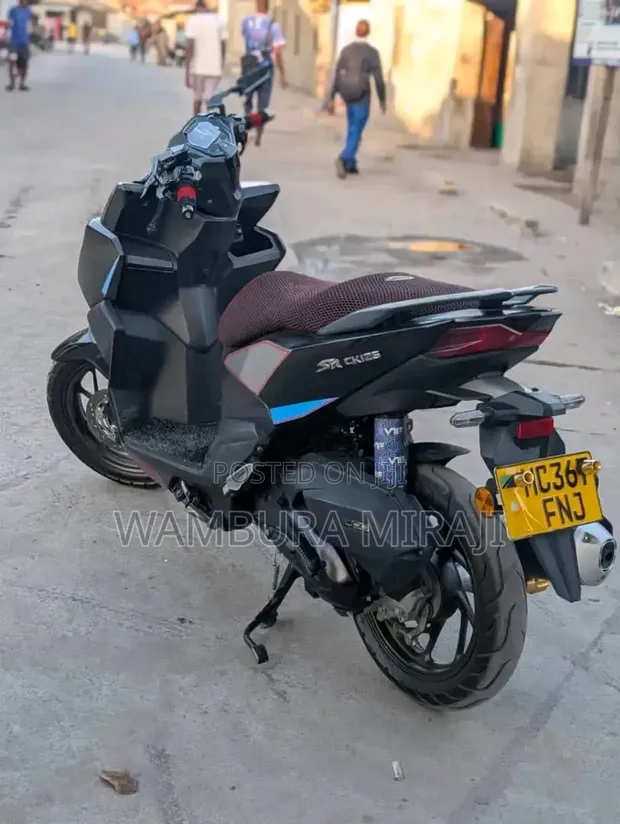 Honda Vario 2023 Black - 1