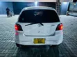 Toyota Vitz 2001 White - 1