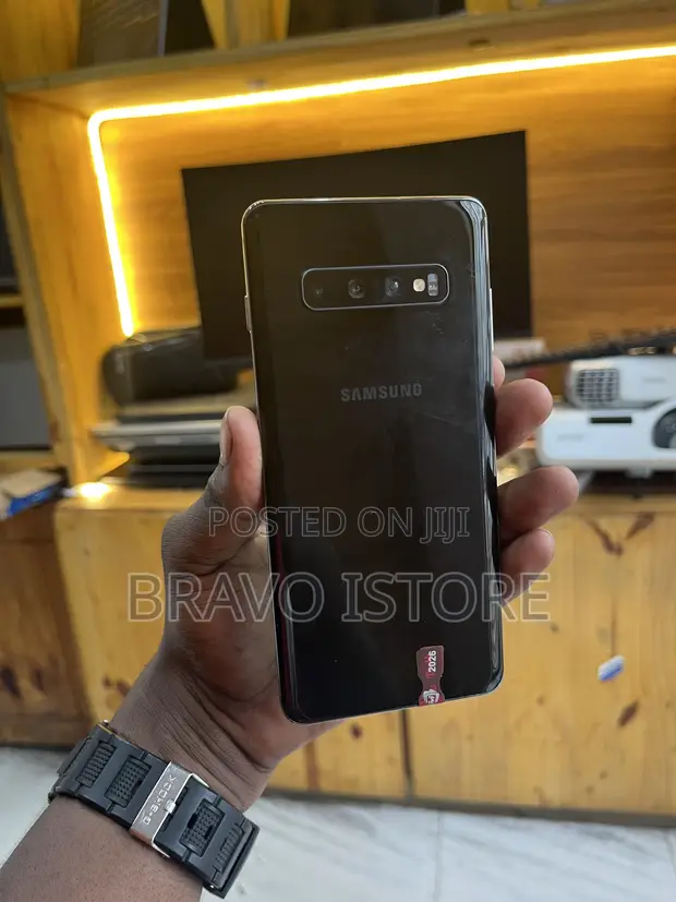 Samsung Galaxy S10 Plus 128GB Black (Used) - 1