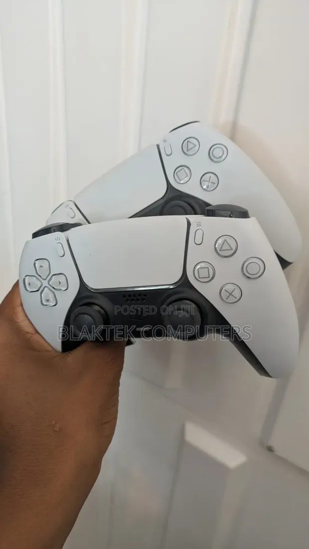 Used PS5 DualSense Controller - 1