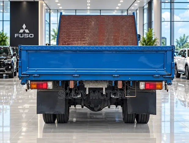 Mitsubishi Fuso Canter Longbase Truck (1994) - 1