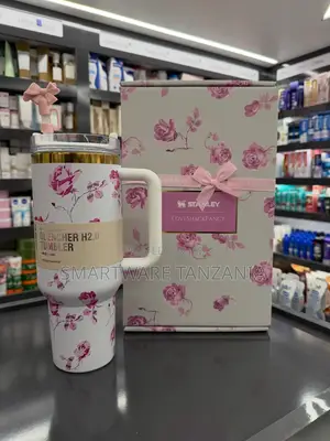 Stanley Quencher H2.0 Tumbler 40oz Floral