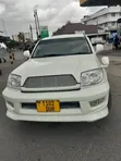 Toyota Hilux Surf 2000 White - 1