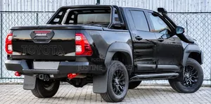 Toyota Hilux Rugged X 2022 Black