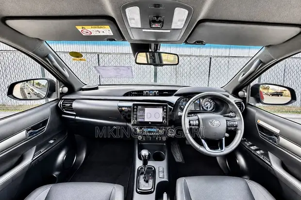Toyota Hilux Rugged X 2022 - 1