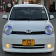 Toyota Sienta 2003 White - 2