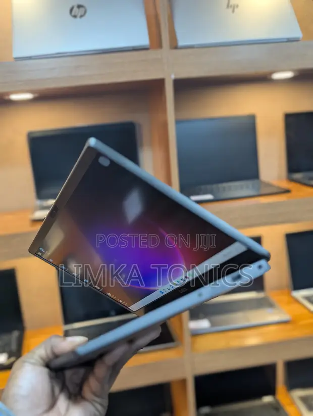 New Dell Latitude 7400 Laptop: Intel Core i5, 8GB RAM, 256GB SSD - 1