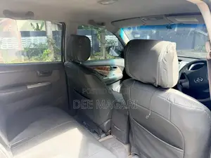 Toyota Hilux Double Cabin 2012