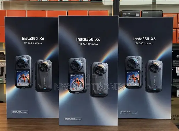 Insta360 X5 8K Bundle Camera - 1