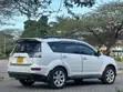 Mitsubishi Outlander 2011 White - 1