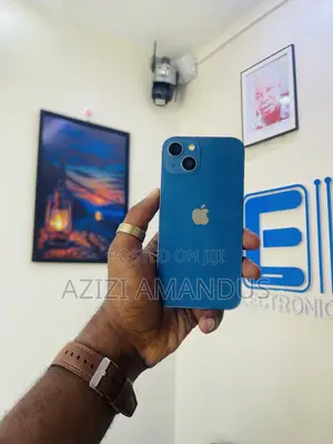 Apple iPhone 13 128GB Blue