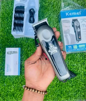 Kemei KM-1780 Rechargeable Hair Clipper with Taper Lever