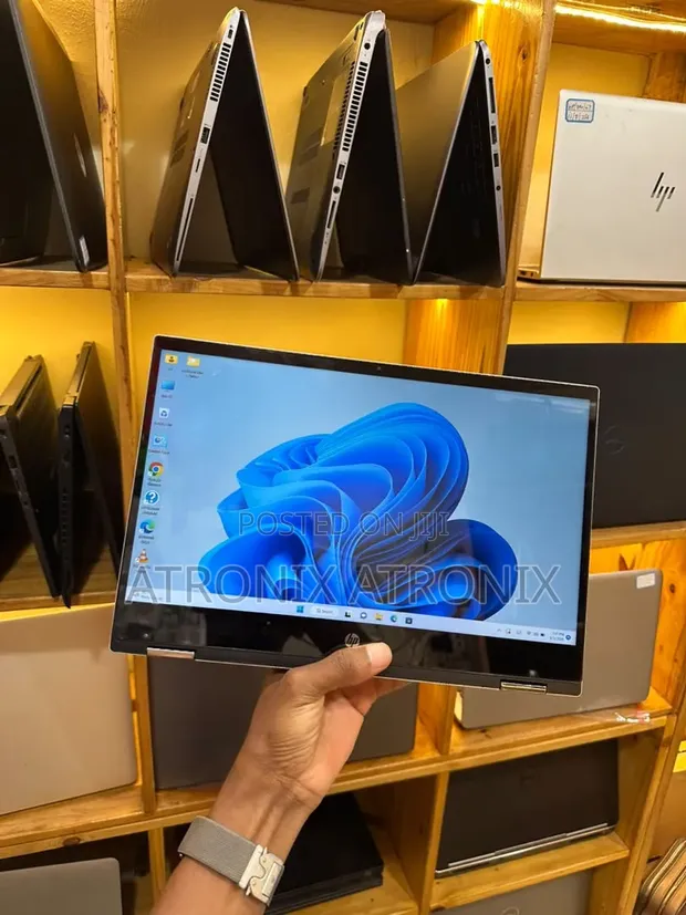 HP Pavilion x360 14" 16GB RAM, 512GB SSD, Intel Core i5 - 1