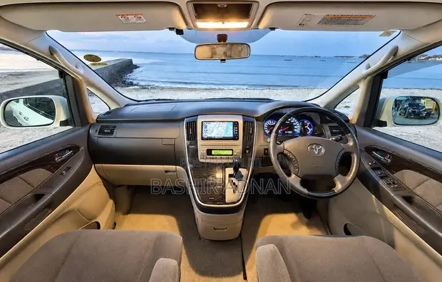 Toyota Alphard 2.4 Petrol FWD 2007 Off White - 1