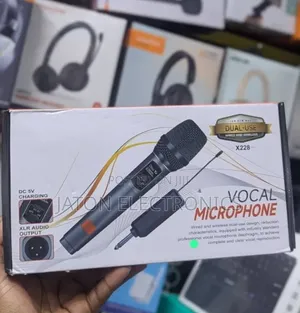 Professional Dual Wireless & Wired Microphone
