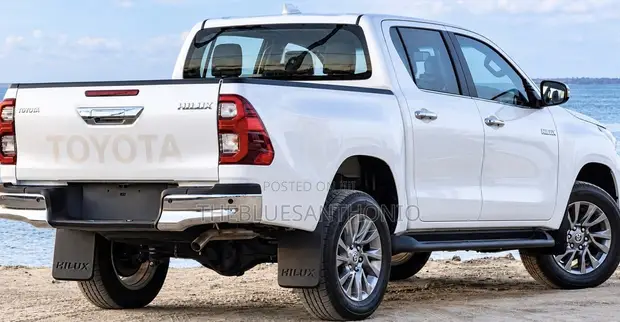 New Toyota Hilux Revo 2025 Double Cabin - 1