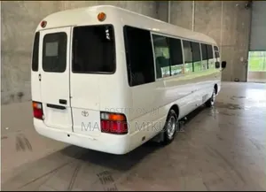 Toyota Coaster 2000
