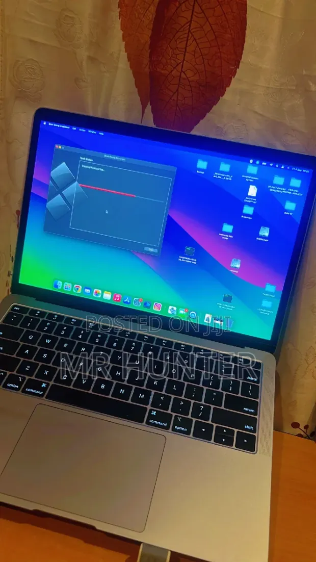 Apple MacBook Air 2019 13" 8GB RAM, 256GB SSD - 1