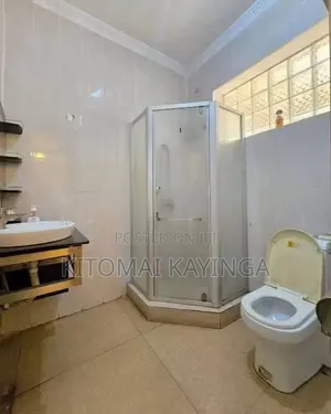 14 Bedroom House for Rent in Masaki