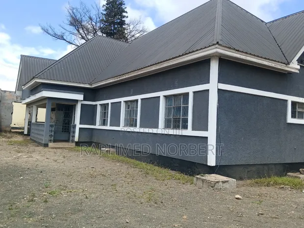 4 Bedroom House for Rent in Central Business Area - 1