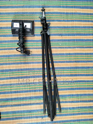 Canon EOS 550D DSLR Camera - Full Package