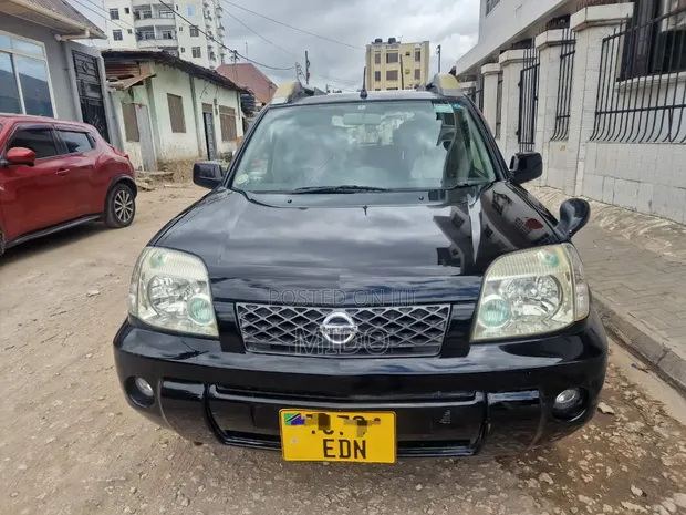 Nissan X-Trail 2007 Black - 1