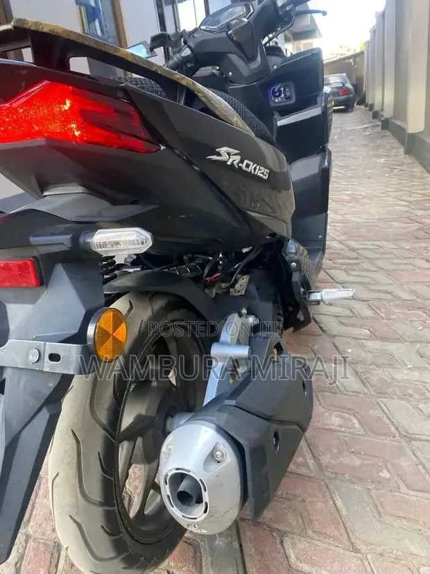 Honda Vario 2025 Nyeusi - 1