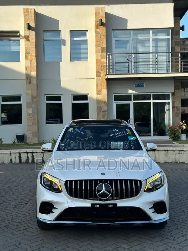 Mercedes-Benz GLC250 4MATIC AMG Sport 2016 - 1