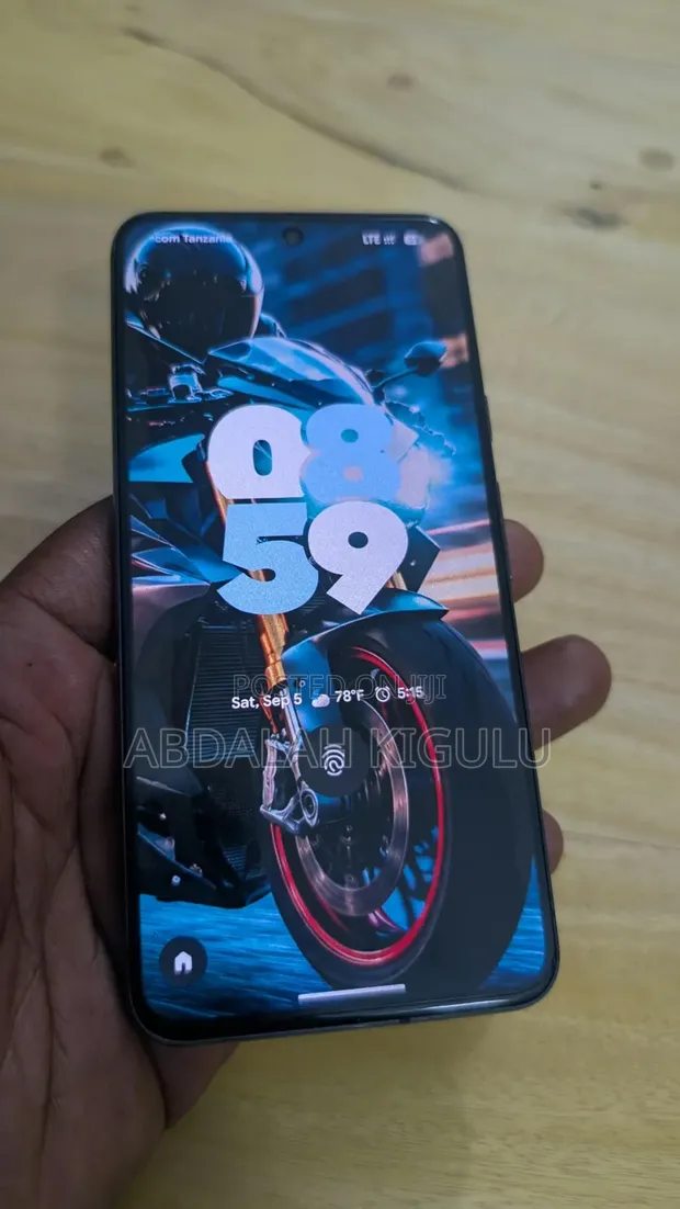 Google Pixel 8 128GB Black - 1