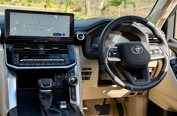 New Toyota Land Cruiser LC300 ZX 2025 - 1