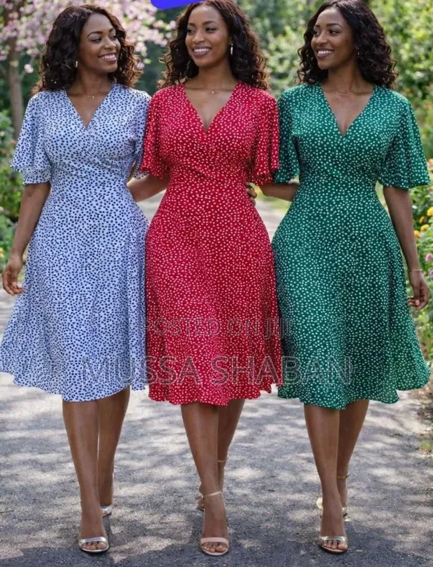 High-Quality Short Dresses - Knee-Length Swing Style - 1