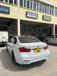 BMW 320i Sedan RWD 2012 White - 1