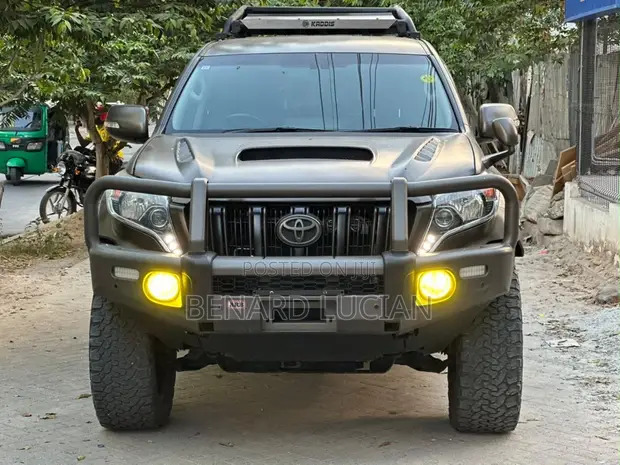 Toyota Land Cruiser Prado TX 2013 Gray - 1