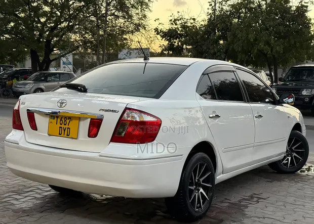 Toyota Premio 2004 - 1